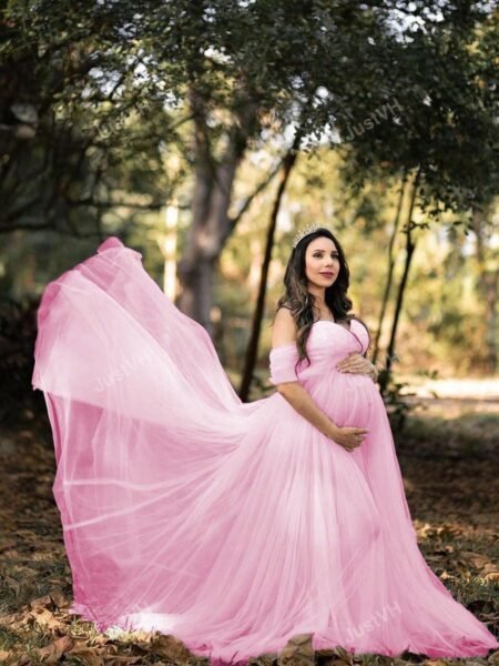 E26 · Vestido rosa tubo de encaje transparente
