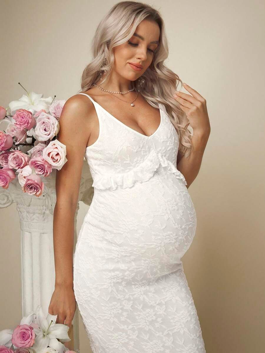 Renta de Vestido de Maternidad Blanco Modelo 15 - Image 4